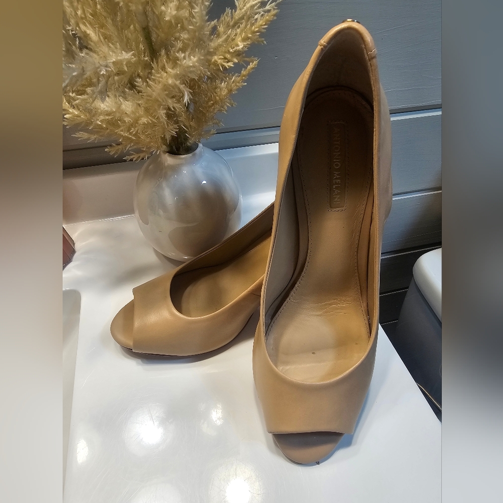 Antonio Melani Tan Peep Toe Heels, Size 7.5